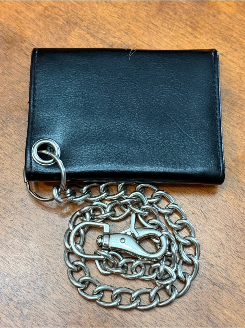 No Boundaries Men's Trifold Chain Skull Wallet Black - Picture 2 of 3